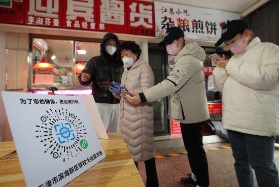 春秋动物有特出，三四八取其尾数打一个正确生肖的警惕虚假宣传-全面释义、解释与落实、全面解答解释落实