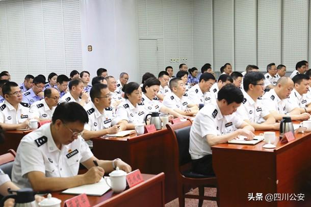 欲钱买五颜六色的动物打一个准确生肖，全面释义、详细解答解释落实
